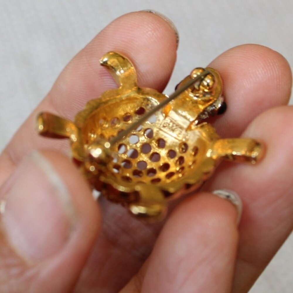 Vintage Turtle Brooch Rhinestone & Black Stone Signed Jomaz 9.8g Handmade unique - Picture 6 of 10